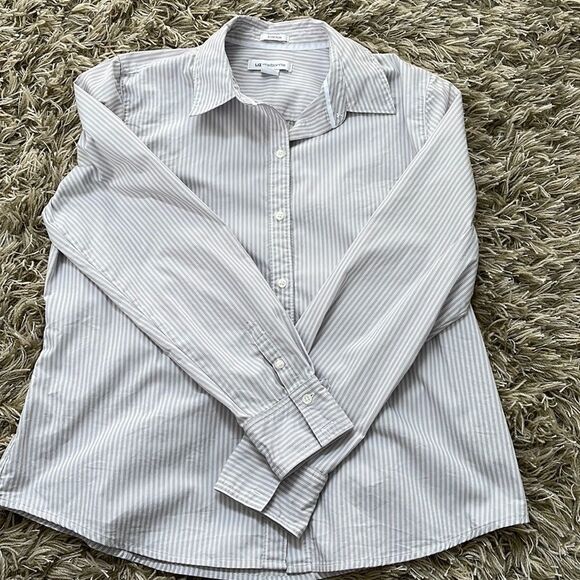 Liz Claiborne Button down shirt. Size Large. Gray striped Stretch - Picture 1 of 4